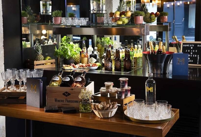 Отель Maxim Folies