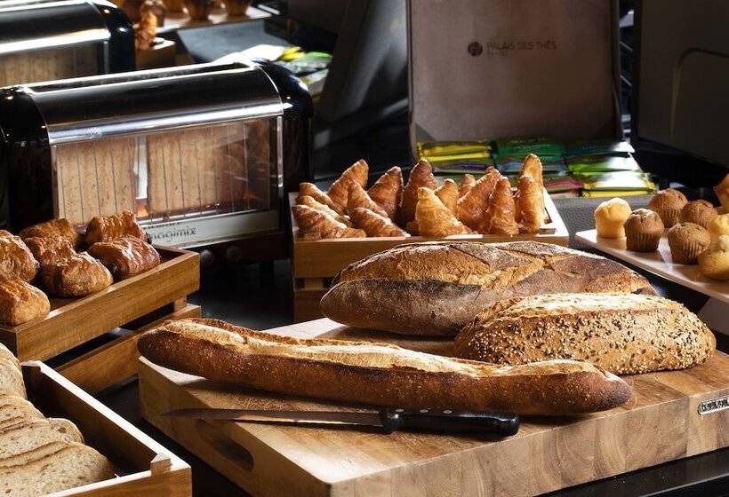 Отель Maxim Folies