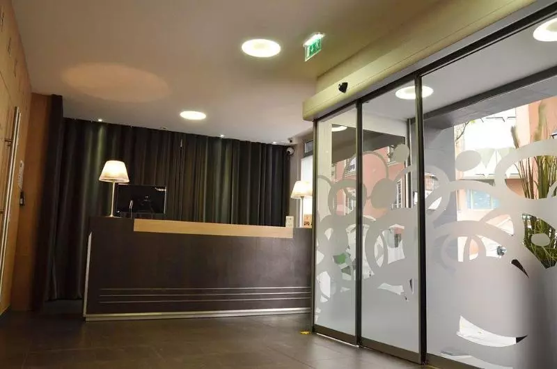 ホテル Saintcharles