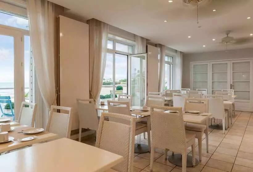 Hotel Hôtel The Originals Miramar, Royan Pontaillac
