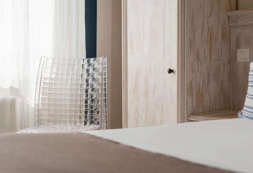 酒店 Hôtel The Originals Miramar, Royan Pontaillac