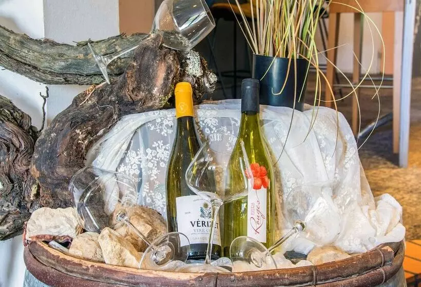 Novotel Mâcon Nord Autoroute Du Soleil