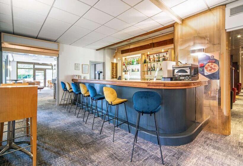 Novotel Mâcon Nord Autoroute Du Soleil