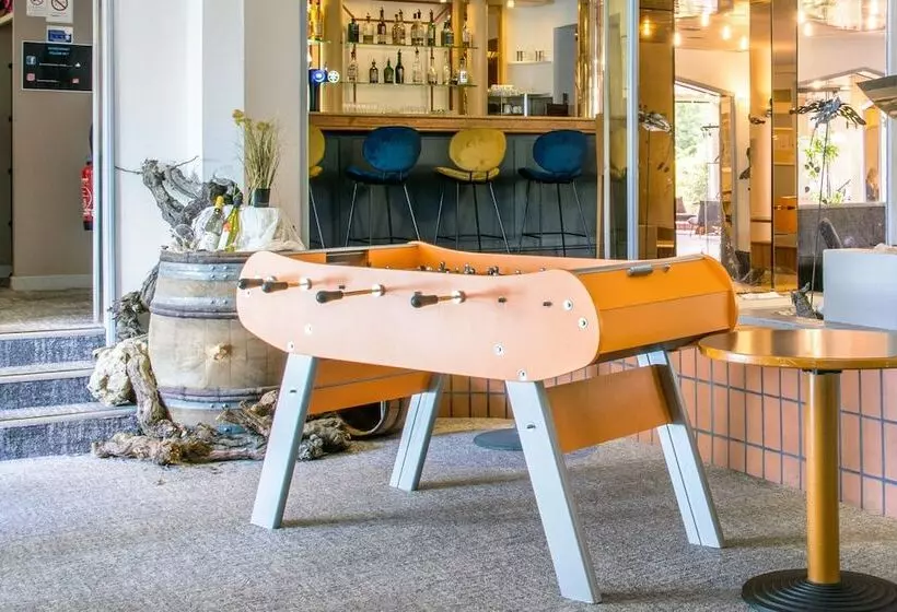 Novotel Mâcon Nord Autoroute Du Soleil