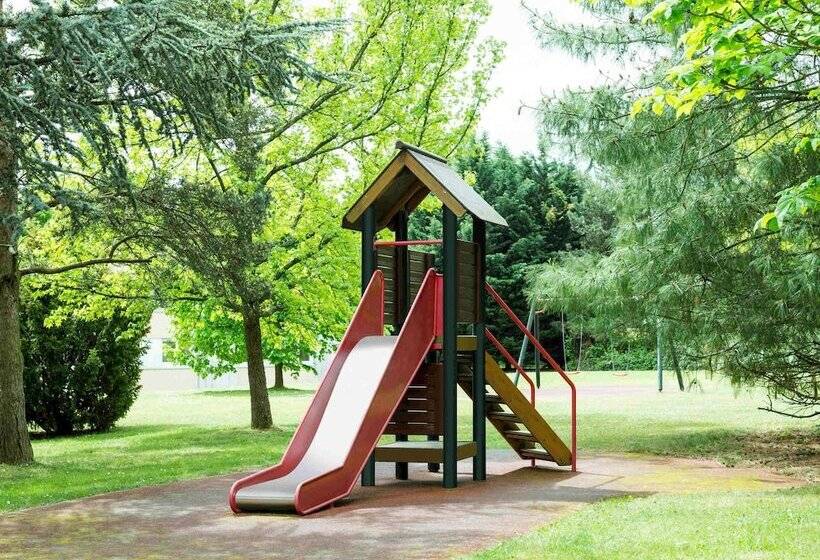 Novotel Mâcon Nord Autoroute Du Soleil