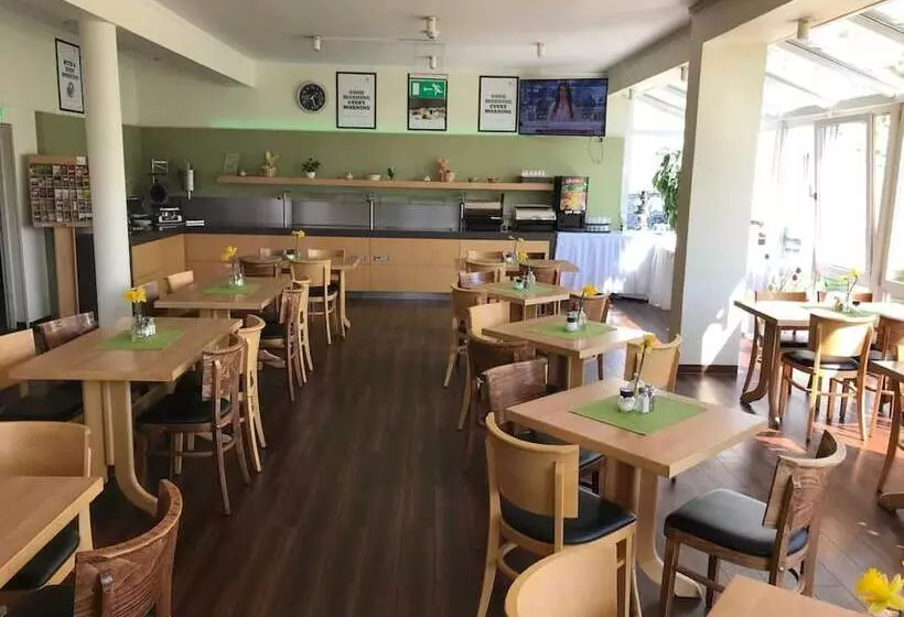 Отель Good Morning Erfurt