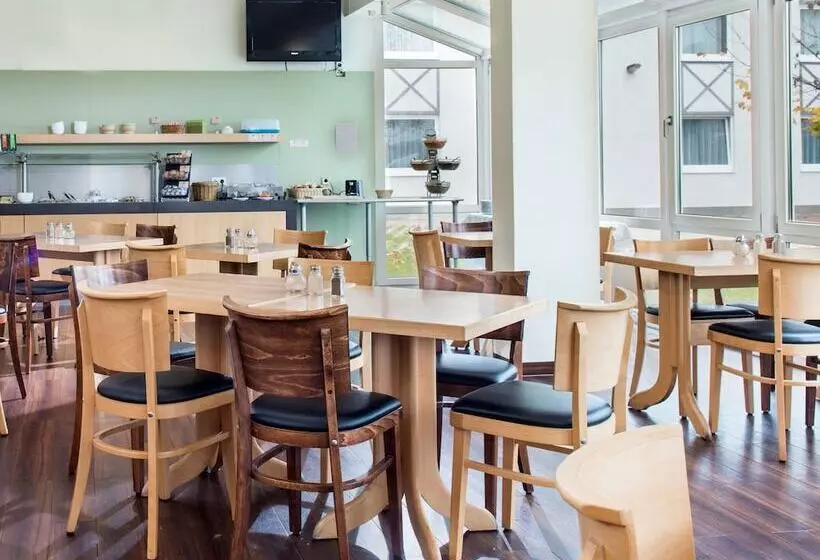 Отель Good Morning Erfurt