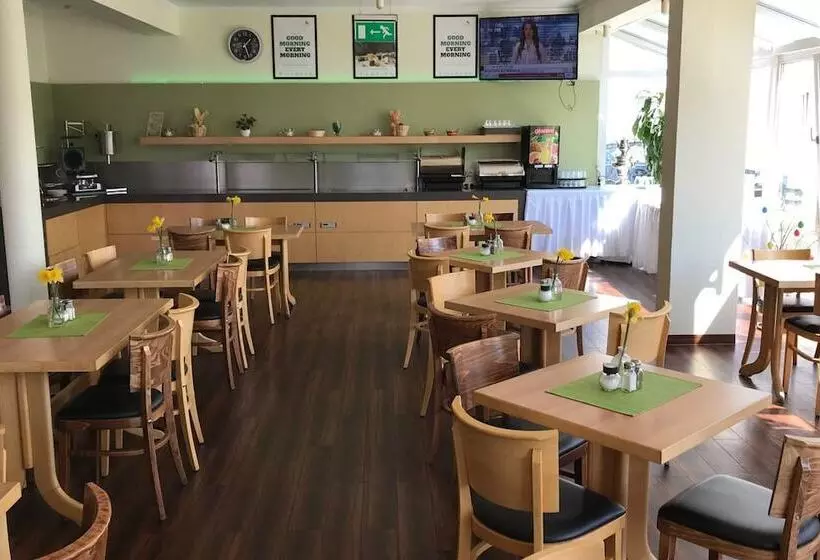 Отель Good Morning Erfurt