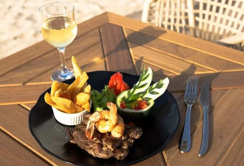 Hotel Kombo Beach Resort