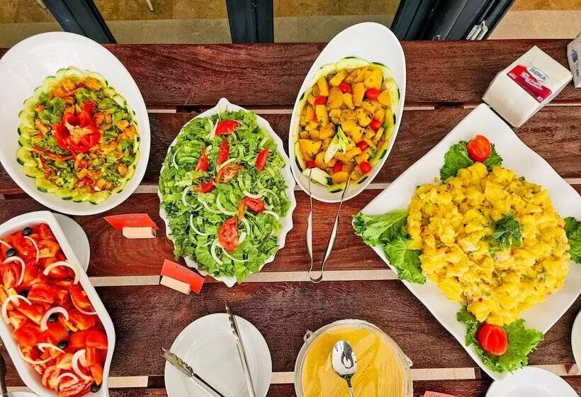 Hotel Kombo Beach Resort