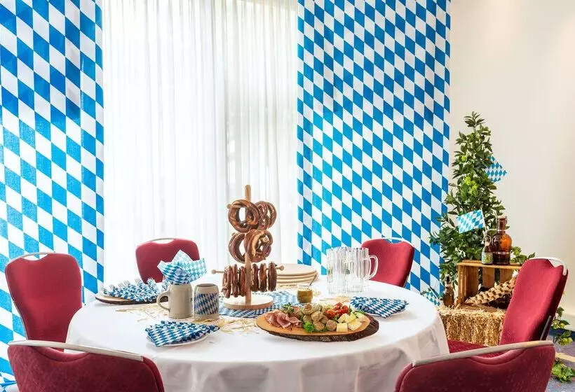 Отель NH Oberhausen