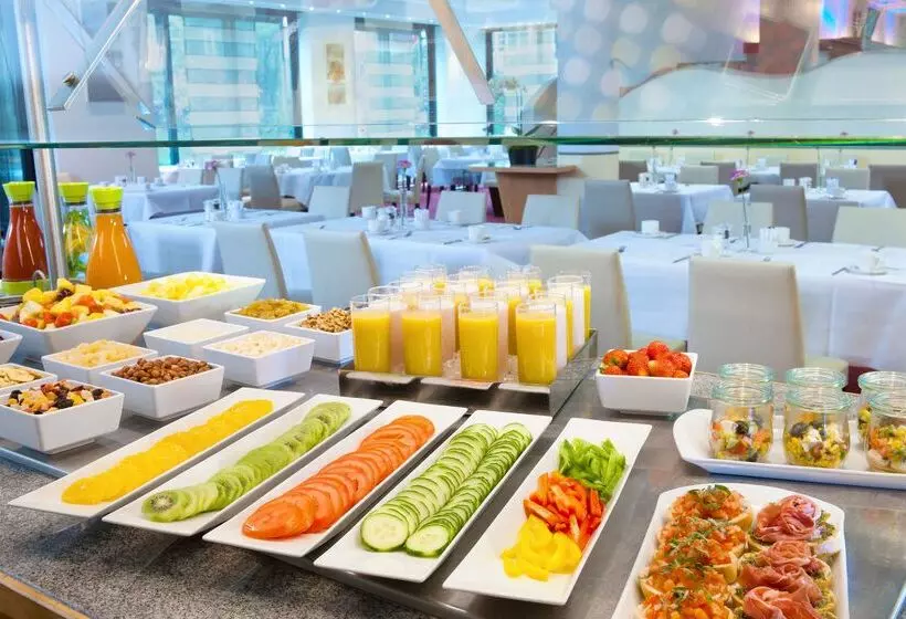 Отель NH Oberhausen