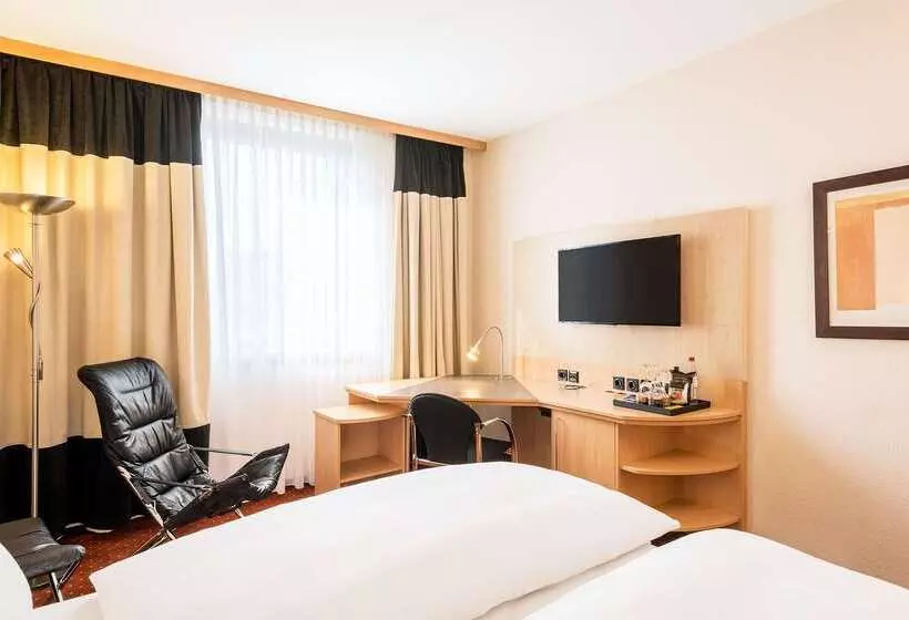 Отель NH Oberhausen