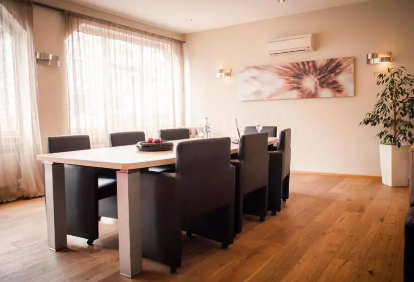 Arkade Hotel Am Theater