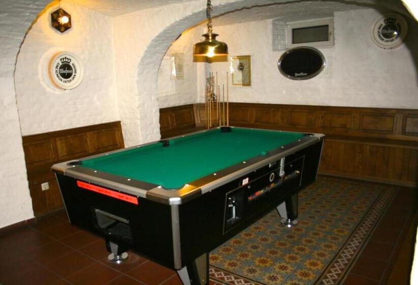 ホテル Am Schloss Borbeck