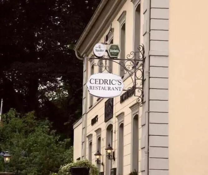 Отель Haus Kronenthal