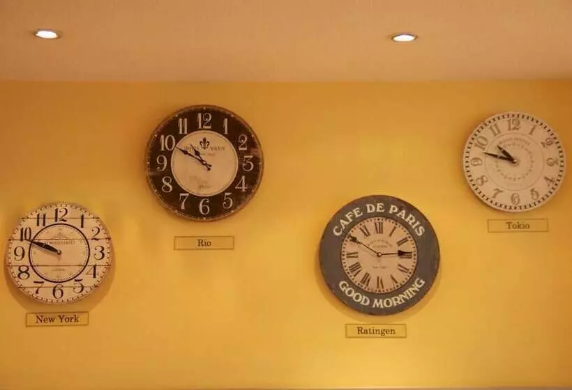 Отель Haus Kronenthal