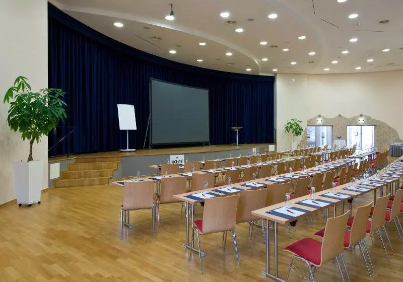 Dormero Hotel Hannover Langenhagen Airport