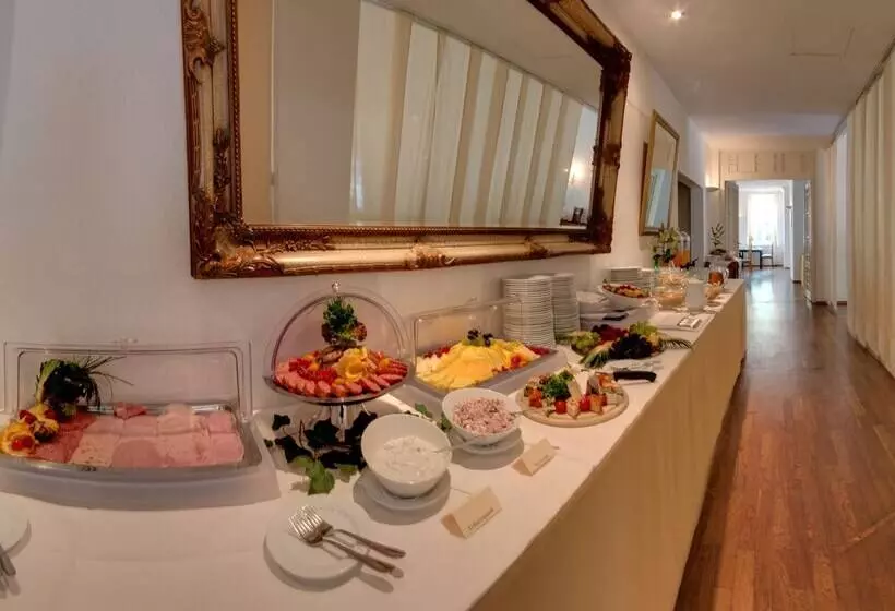 فندق Friedrich Franz Palais