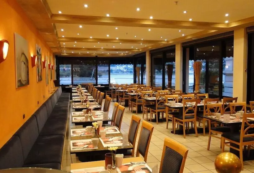 בית מלון כפרי Traube Rüdesheim