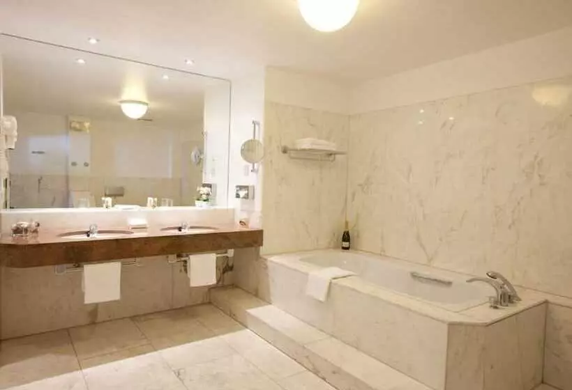 בית מלון כפרי Traube Rüdesheim