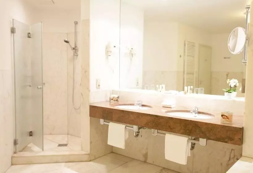 בית מלון כפרי Traube Rüdesheim