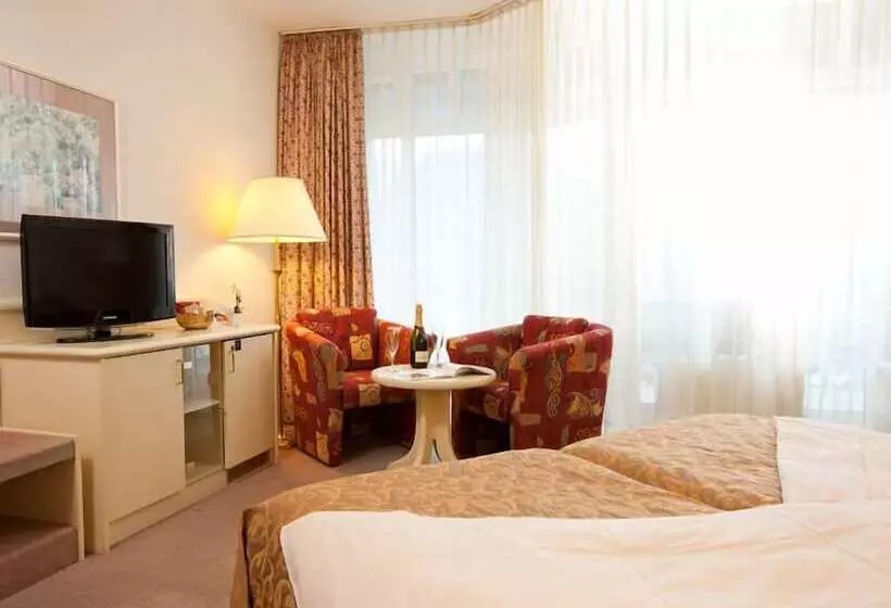 בית מלון כפרי Traube Rüdesheim