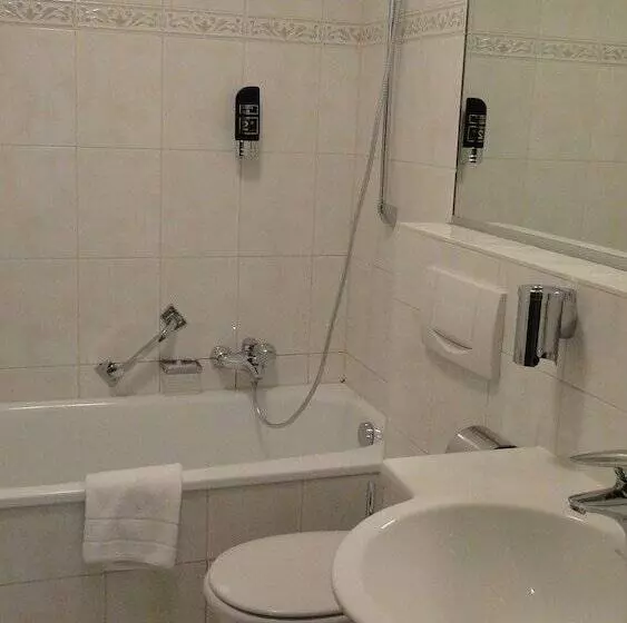 בית מלון כפרי Traube Rüdesheim