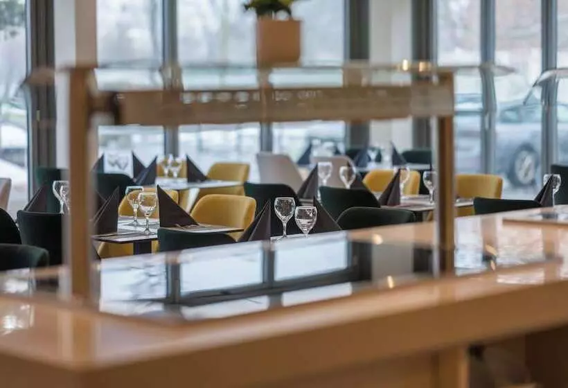 Expo Tower By Mellow Mood Hotels