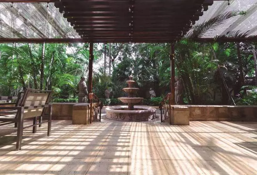 ホテル Hilton Princess San Pedro Sula