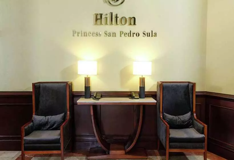 ホテル Hilton Princess San Pedro Sula