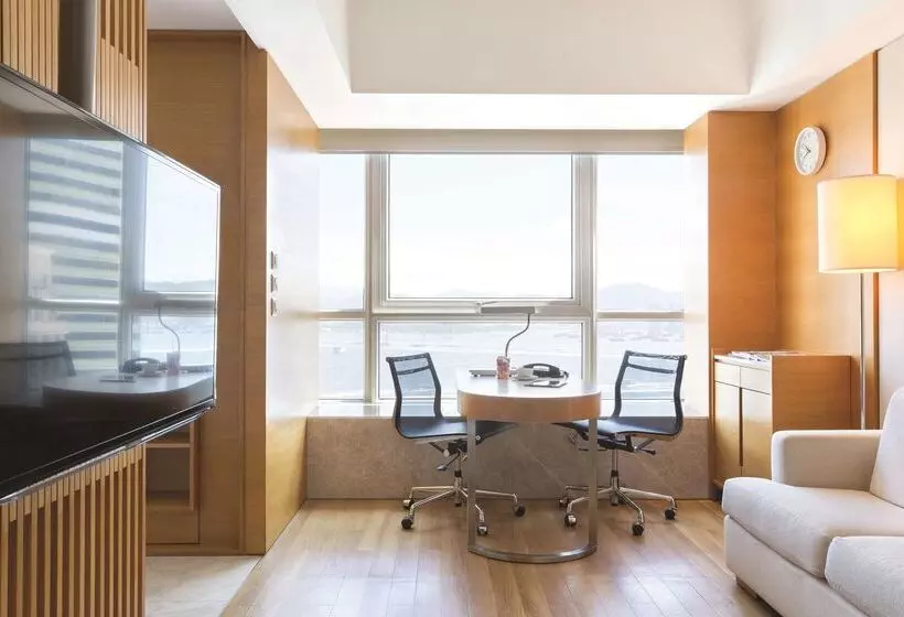 هتل Jen Hong Kong By Shangrila