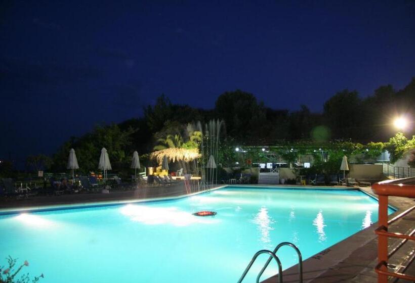 בית מלון כפרי Karavados Beach