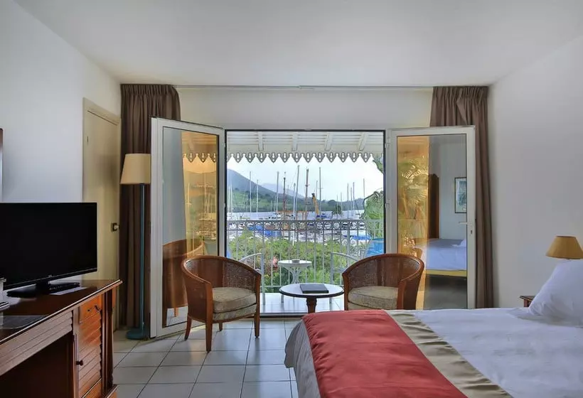 هتل Le Beach - Adults Only