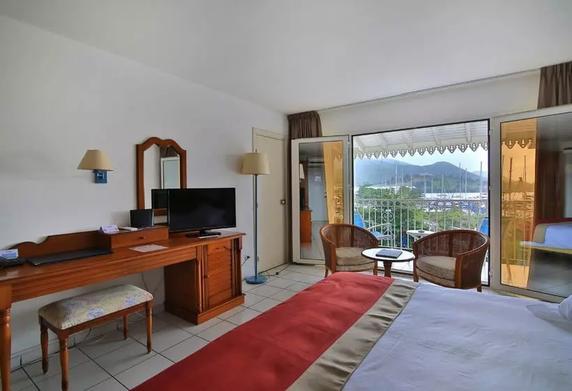 هتل Le Beach - Adults Only