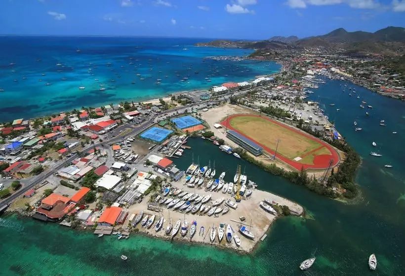 هتل Le Beach - Adults Only