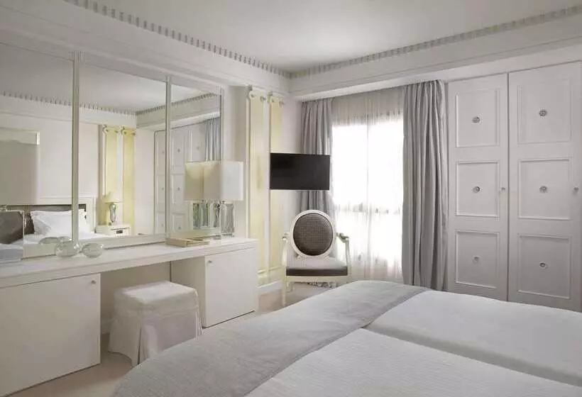 ホテル Njv Athens Plaza