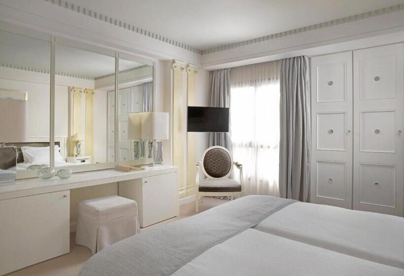 Szálloda Njv Athens Plaza