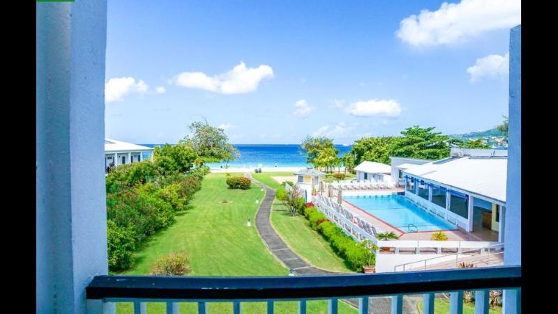 استراحتگاه Allamanda Beach