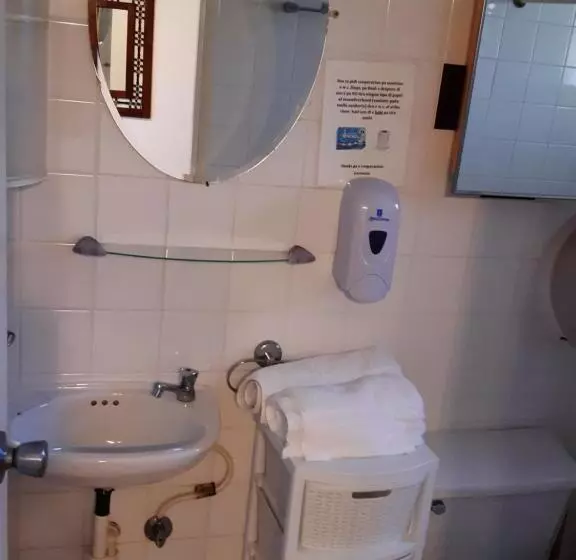 Harmony Hotel Hostel