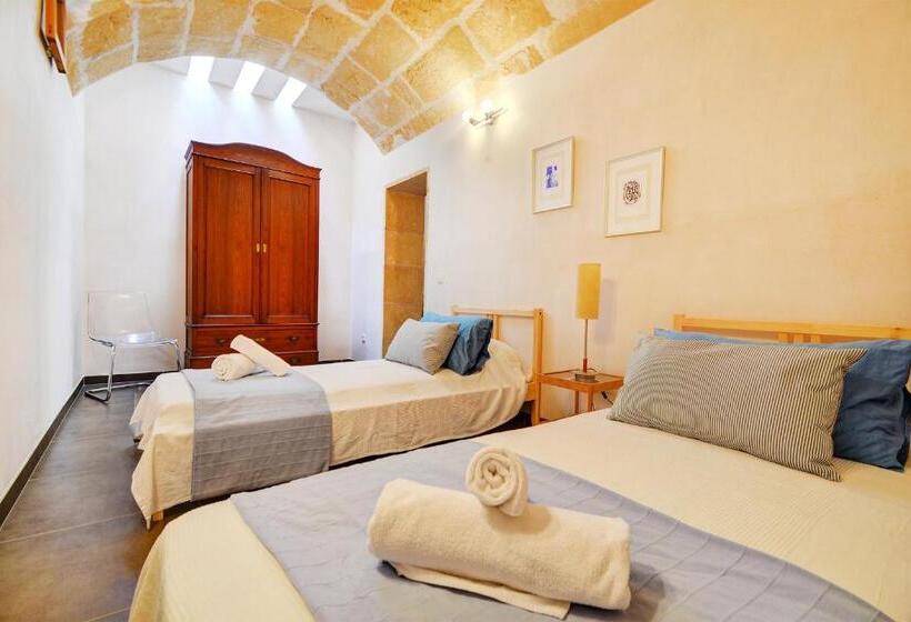 Amilcar House By Slow Villas