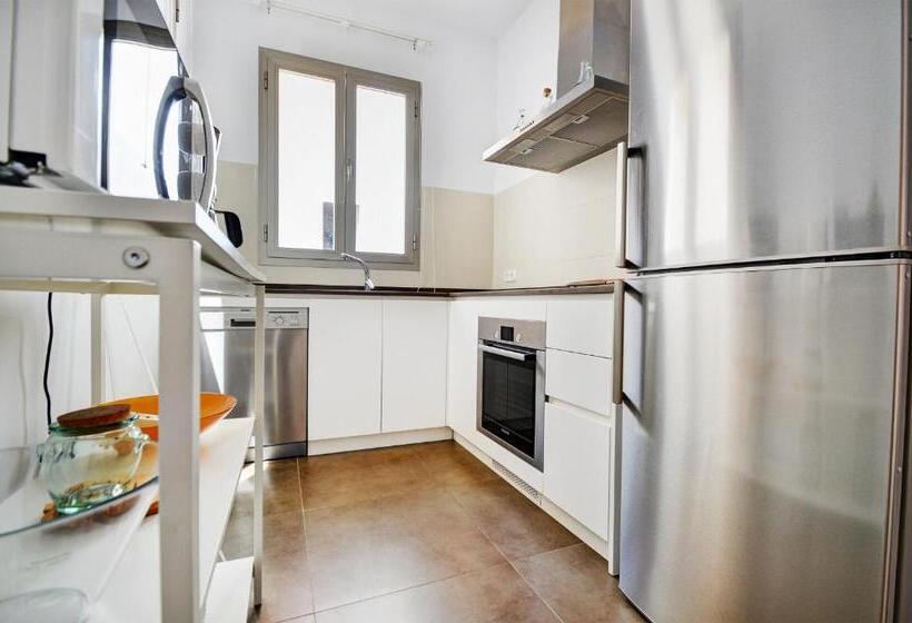 Amilcar House By Slow Villas