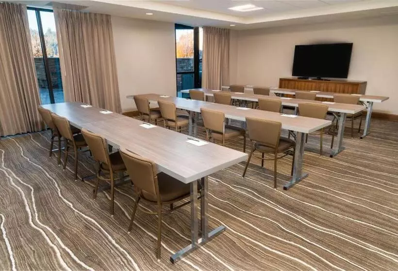 Hotelli Staybridge Suites Coeur D Alene, An Ihg