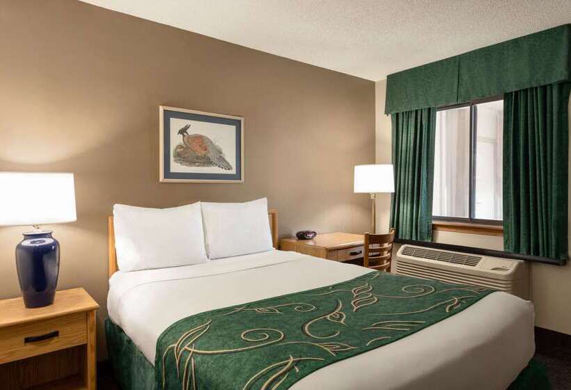 ホテル Travelodge By Wyndham Wellington Ks