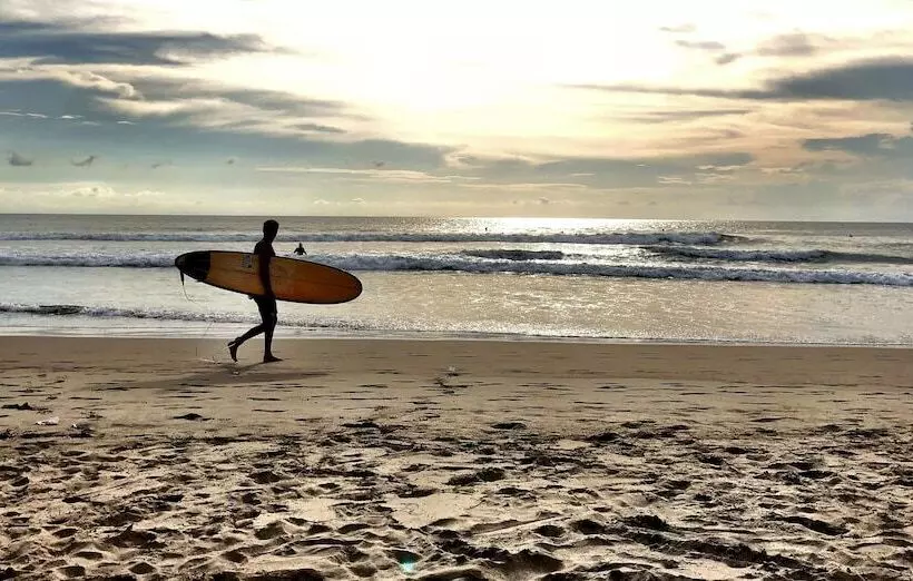 בית מלון כפרי Away Bali Legian Camakila Resort