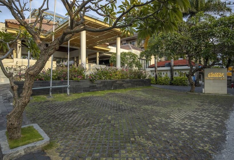 Hotel Away Bali Legian Camakila Resort