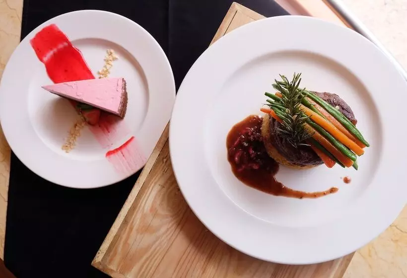 בית מלון כפרי Away Bali Legian Camakila Resort