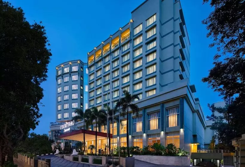 Hotel Courtyard By Marriott Bandung Dago