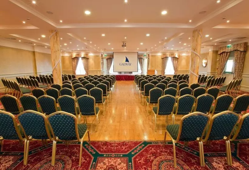Galway Bay Hotel Conference & Leisure Centre