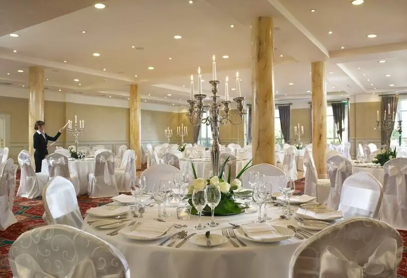 Galway Bay Hotel Conference & Leisure Centre